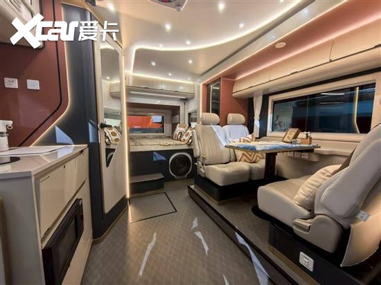 ：上汽大通MAXUS房车家族AG真人平台2025成都车展(图4)